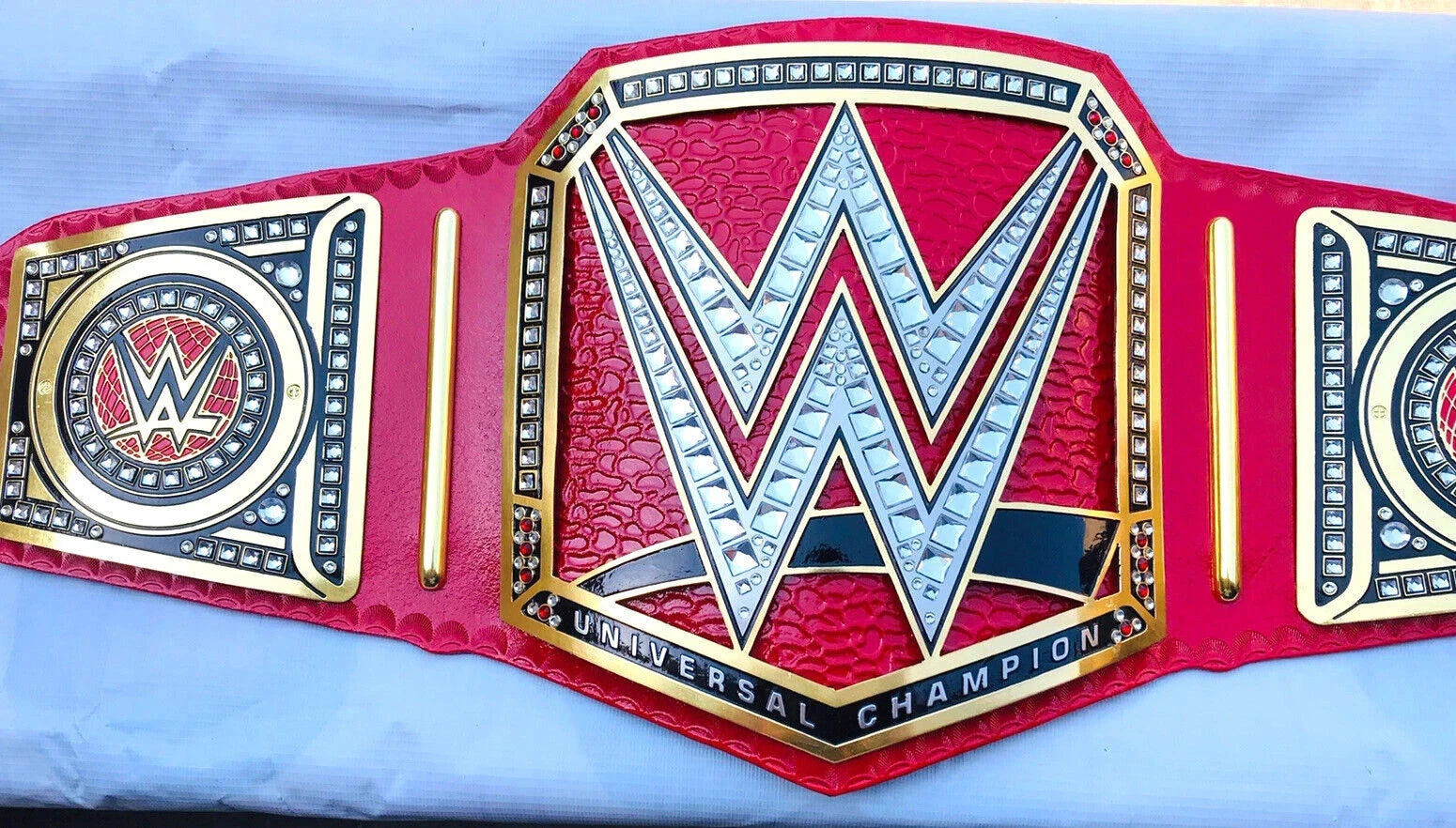 Universal-Championship-Belt-Adult-Size-wrestling-Raplica Belt Red 2MM Brass