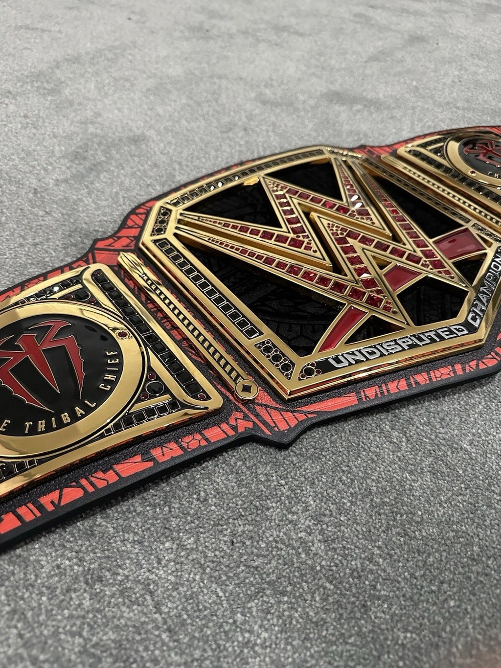 New ROMAN REIGNS 1,316 DAY TITLE Slapband Belts Slap Bands WWE Series 2 SUPER RARE 2MM Brass