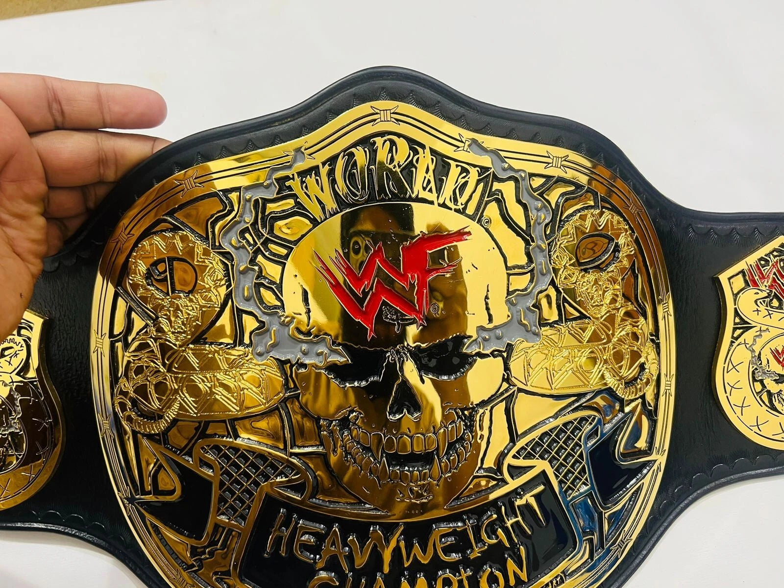Wwf Smoking Skull Heavyweight Wrestling Championship belt 4mm Zinc (Snake Skin Back)