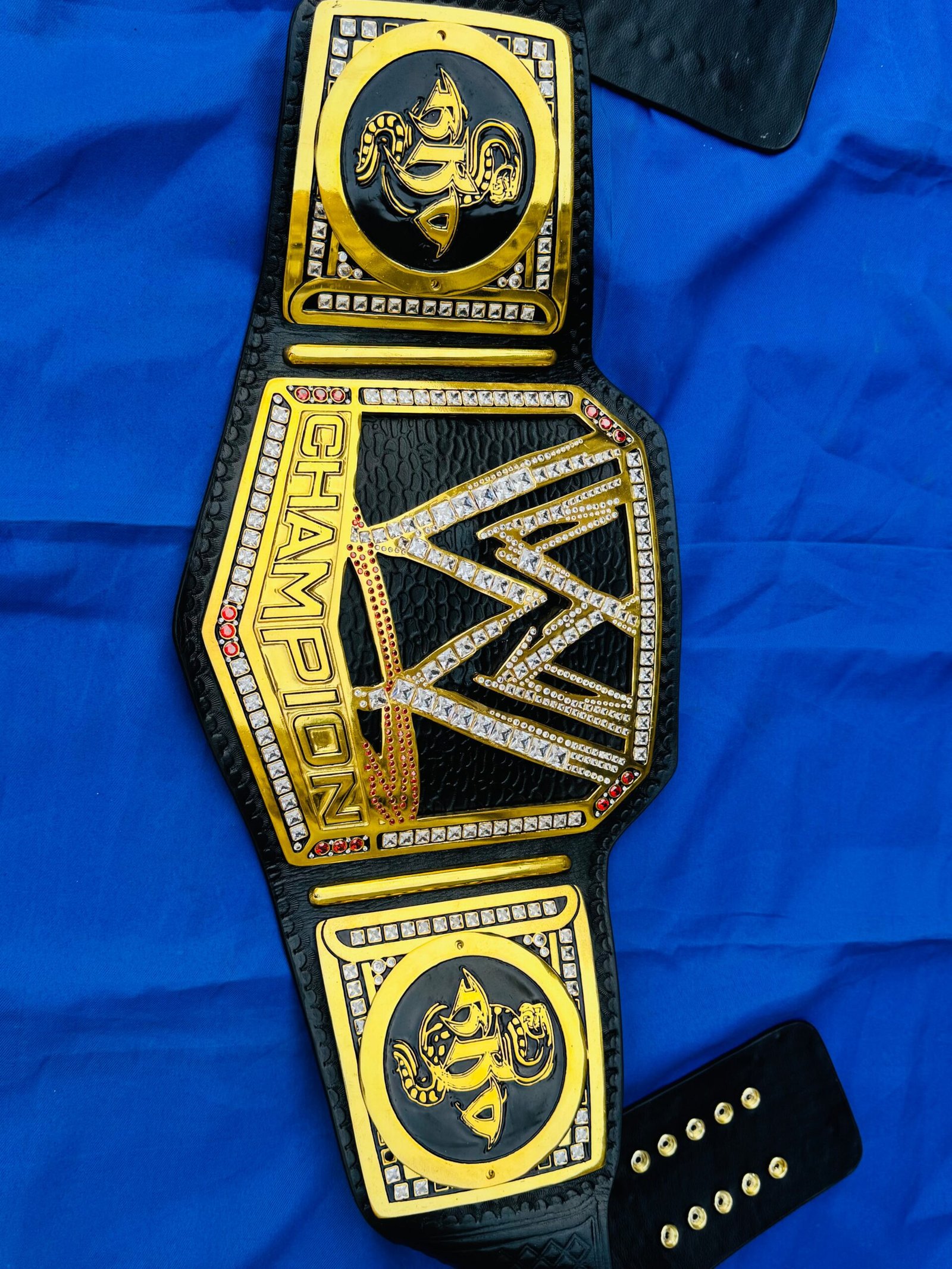 IMG_5764 Randy Orton WWE Championship Belt – Adult Size, 4MM Zinc, 24K Gold Plated, Double Lyre, CZ Stones & Genuine Cowhide Leather - Image 2