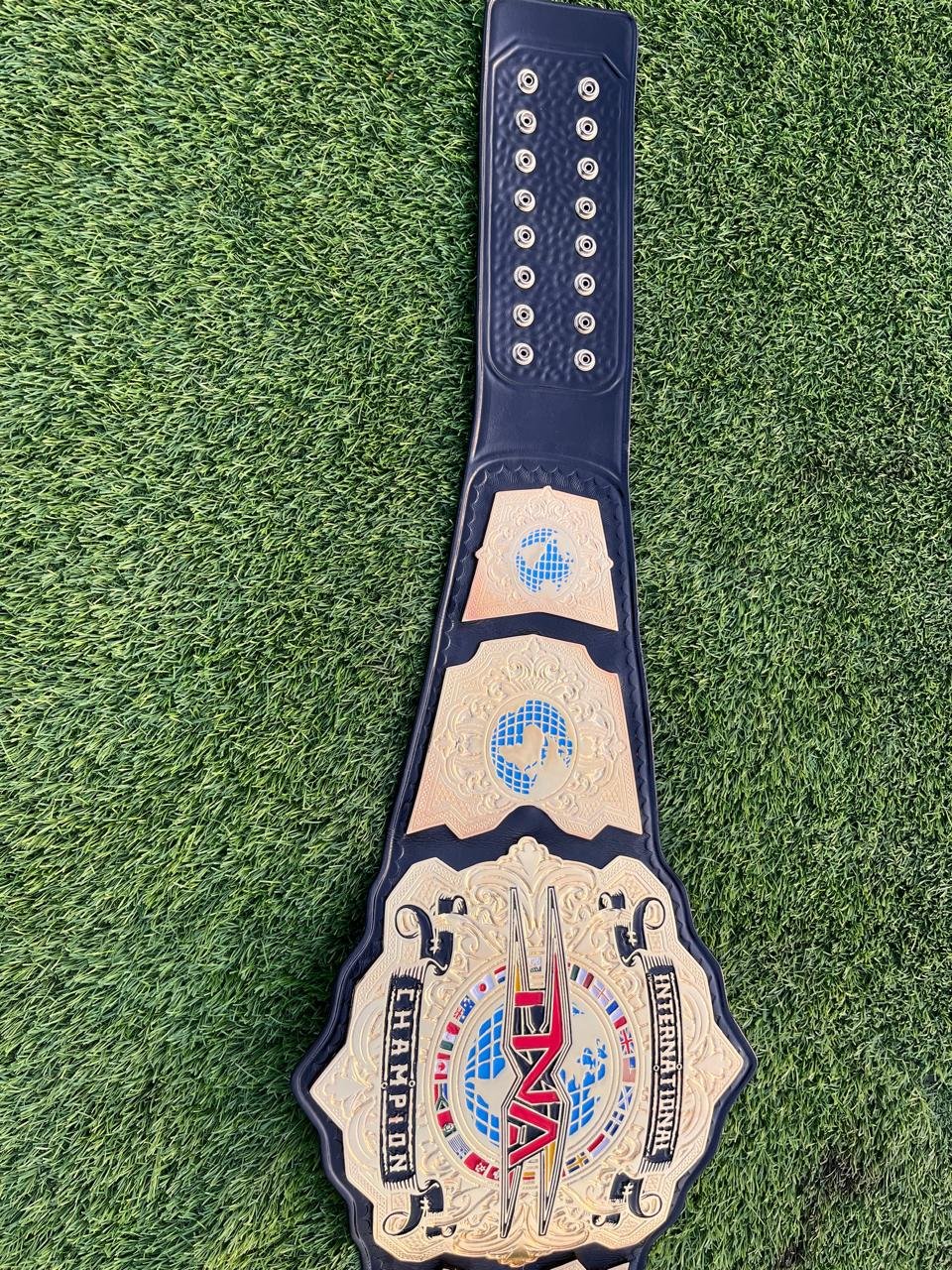 f_11 TNA International Heavyweight Wrestling Championship Belt 4mm Zinc Adult - Image 3
