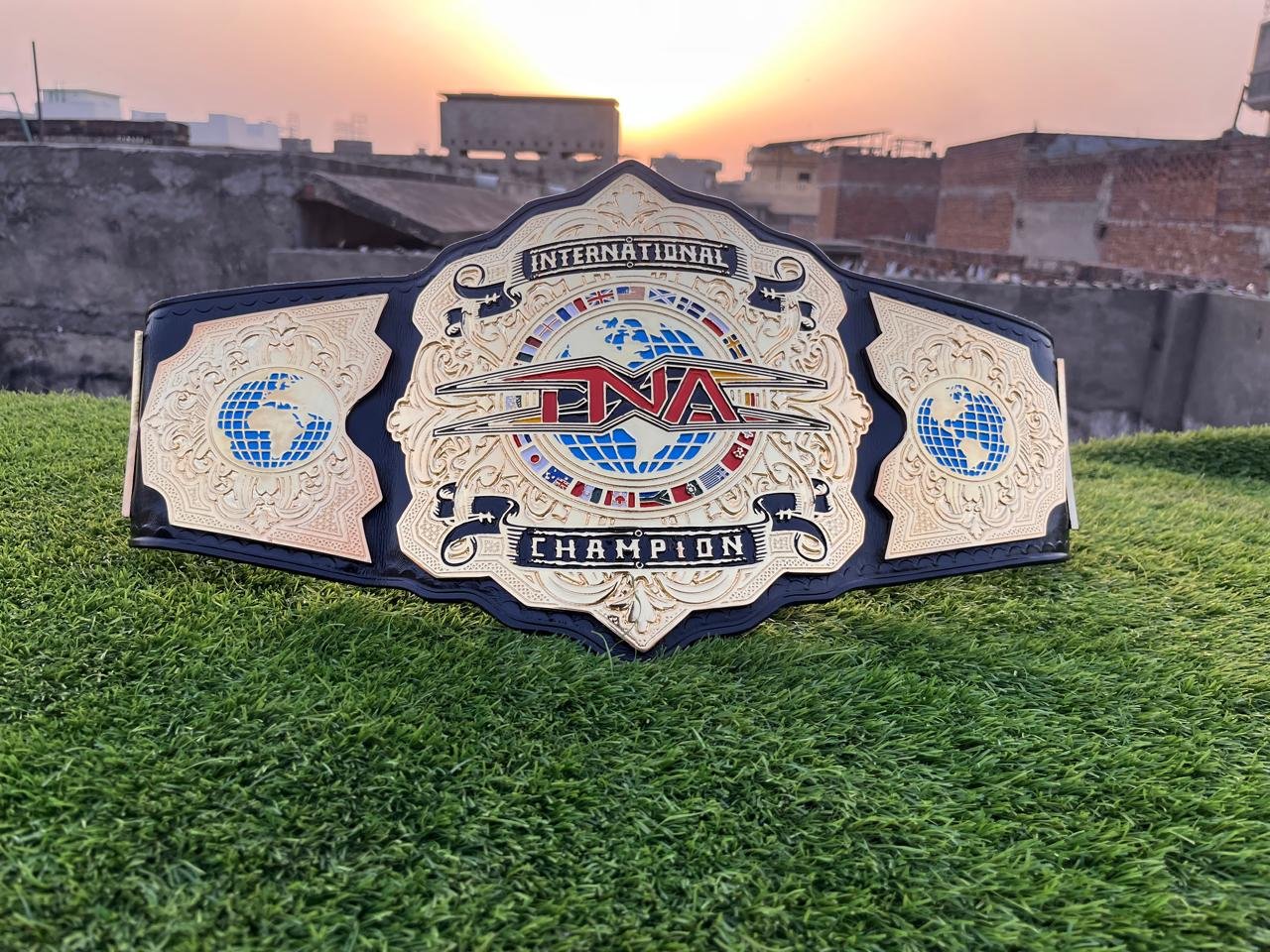 f_14 TNA International Heavyweight Wrestling Championship Belt 4mm Zinc Adult - Image 6