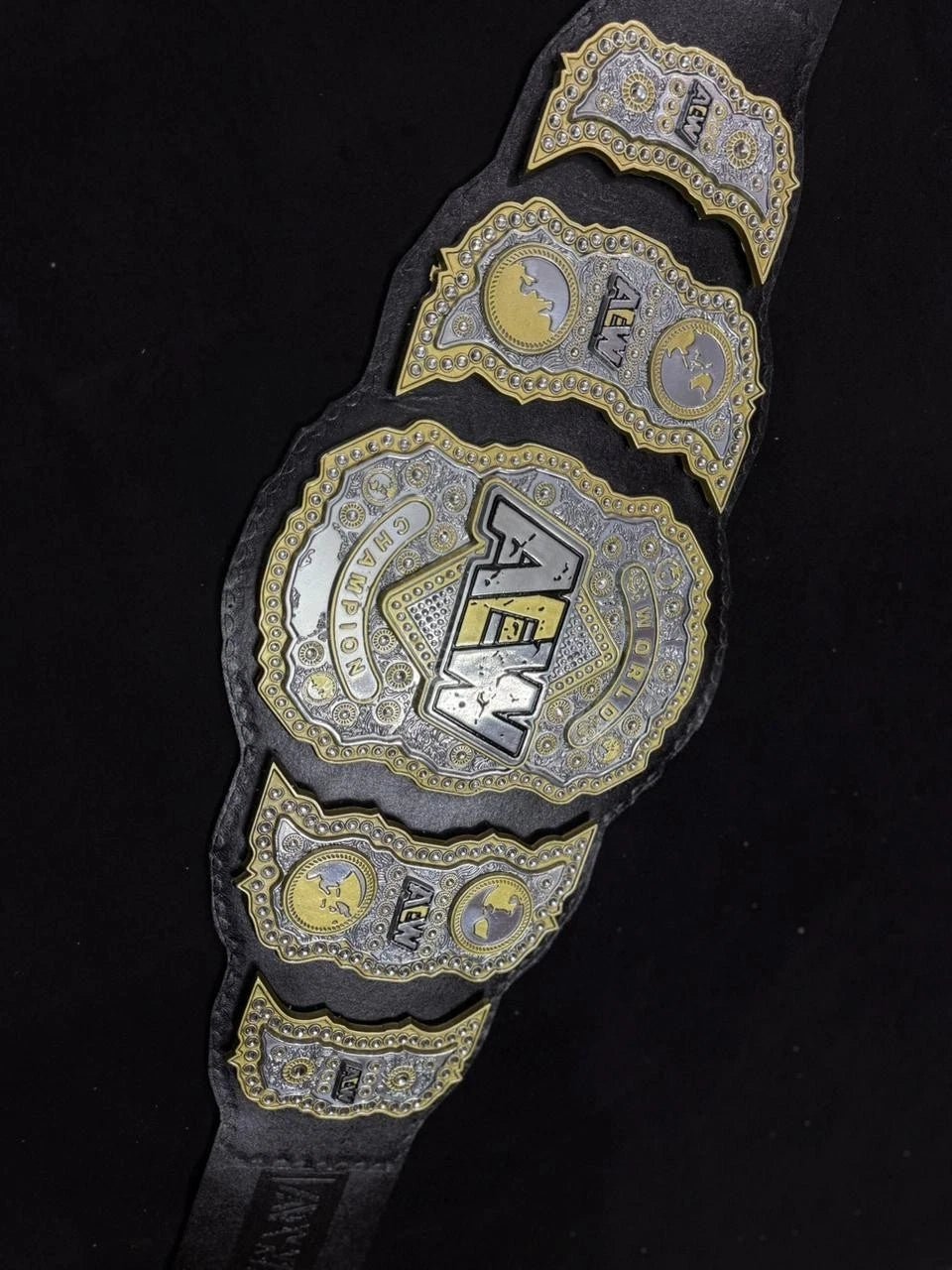 s-l1600_9_4b72090f-df63-4a5a-b234-0279da598cd1-1 AEW 4mm Zinc metal plates Triple Layer Diecast Championship Title Belt Replica Free Shipping with belts bag adult size original cowhide leather strap - Image 20
