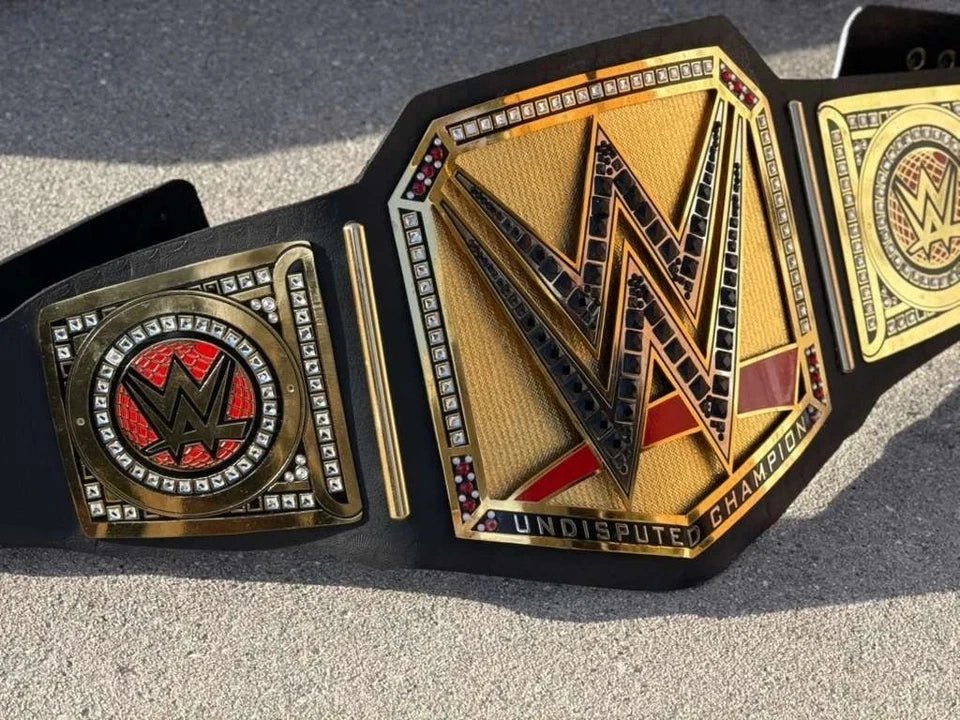 s-l960-2026-05-04T111944.638 WWE Undisputed World Heavyweight Championship Wrestling Replica Belt 2MM Brass - Image 3