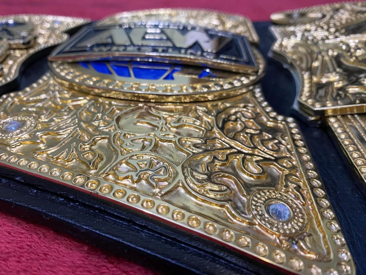 z_6-1 AEW Classic White Strap Wrestling Championship Belt - 4mm Zinc Metal Plates - 6mm Genuine Cowhide Leather - Adult Size Intercontinental Replica Title